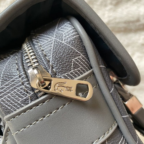 Lacoste crossbody bag like new, gray