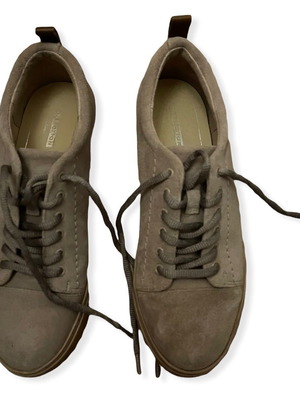 Παπούτσια Clarks μεταχειρισμένα γυναικεία, μέγεθος 38, μπεζ