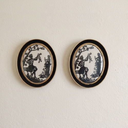 Vintage oval frames set of 2 with embroidered silhouettes used