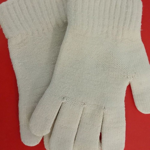 Scarves gloves and beanie used, LC Waikiki one size