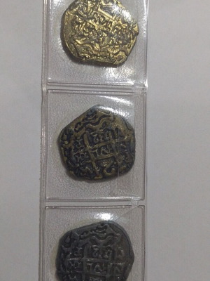 Pirate coin replicas like new, pack of 3 metal coins