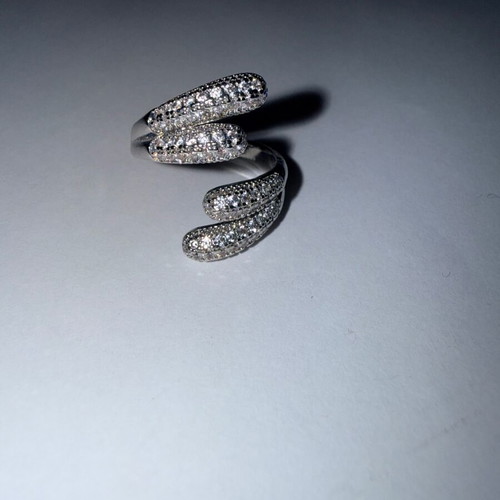 Vintage platinum plated ring with white zircon, adjustable size, like new