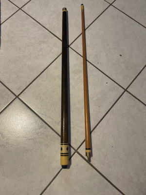Billiard cue used, 1.47 cm