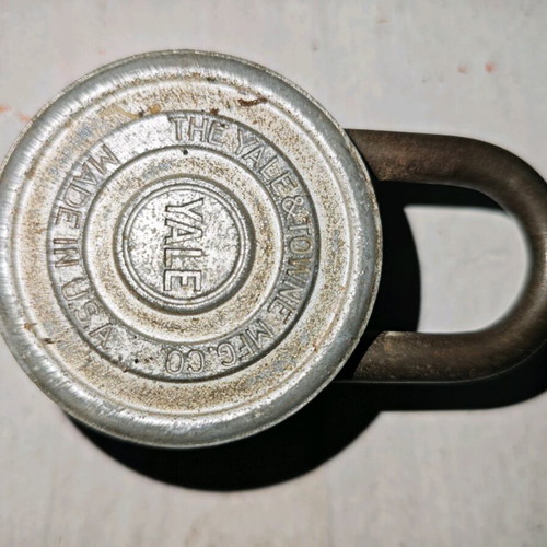 Yale vintage combination padlock used