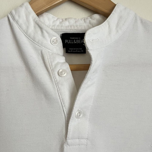 Pull & Bear white mandarin collar short-sleeve polo shirt like new, size S
