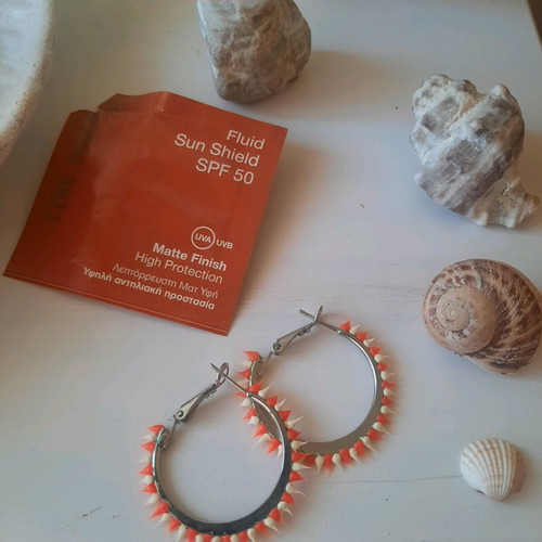Vintage earrings orange and white like new