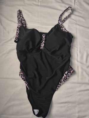 Swimsuit 3XL like new, black and brown
