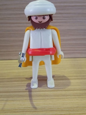 Playmobil Arab figure 1974 like new with original sword and belt