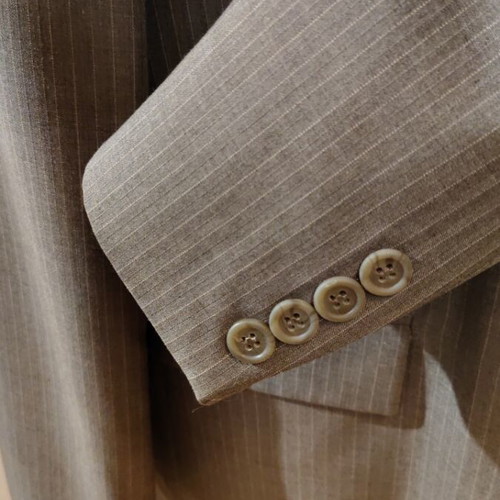 Men's suit new with 2 ties gift khaki-brown