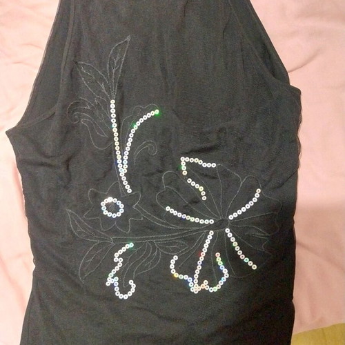 Black top like new, size M