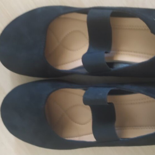 Black platform shoes with elastic strap, size 38, 3cm heel