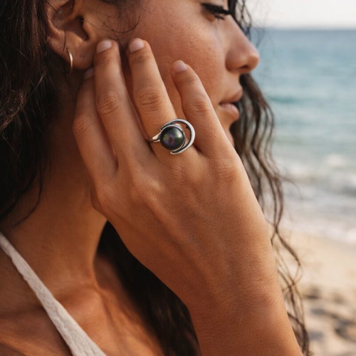 Tahitian Black Pearl ring with adjustable silver setting new
