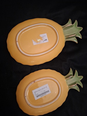 Serving platters pineapple shaped new