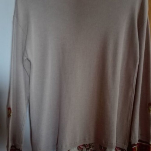 Desigual blouse with two fabrics like new, beige and red, XS