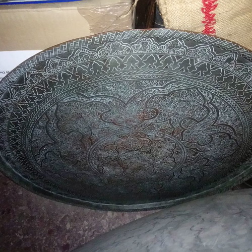 Sini tray used with handmade engraving, very large
