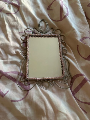 Pink mirror like new for makeup