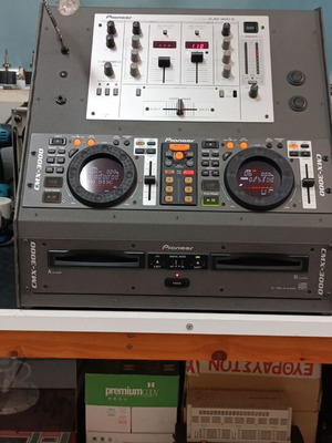 Pioneer CMX-3000 διπλό CD player και DJM-300-S μίκτης σαν καινούργιο