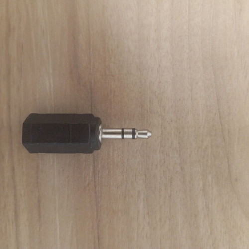 Adapter Converter 3.5mm male to 2.5mm female used