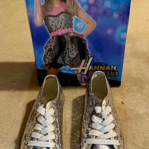 Disney Hannah Montana sneakers new, size 35 with rhinestones