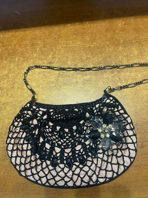 Vintage Accessorize women's shoulder bag like new, black
