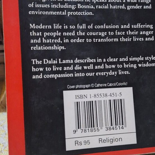 Books by Gandhi, Dalai Lama and Buddhist used, English