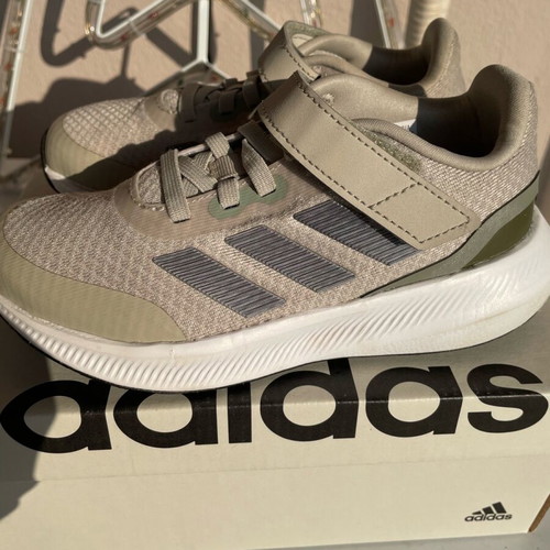 Adidas Runfalcon 3.0 kids shoes new, size 29, beige
