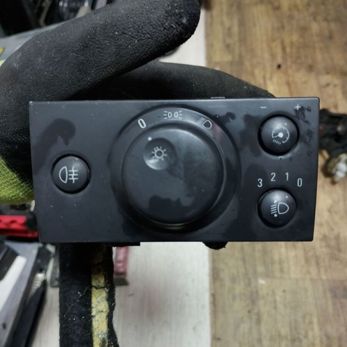 Opel Meriva Vectra C Signum headlight switch used