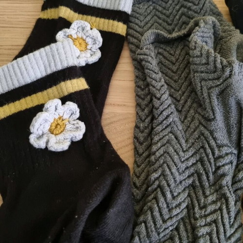 Calzedonia socks used, pack of 4 pairs, black and grey