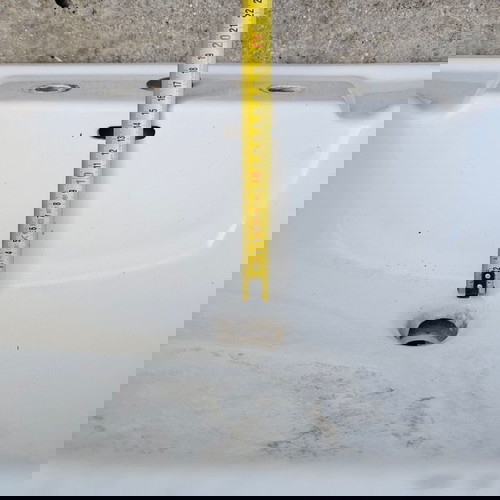 Νιπτήρας μπάνιου με κολώνα