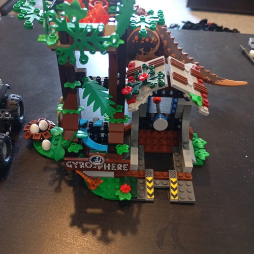 Lego Jurassic World 75929 complete set with instructions