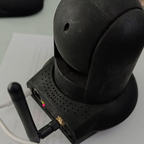 Foscam FI9821P IP Camera Wi-Fi HD black color broken used