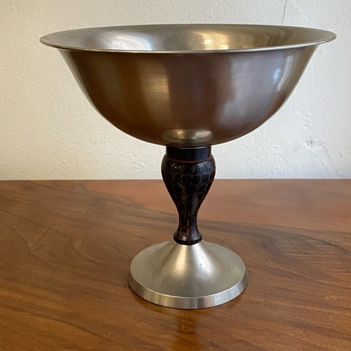 Inox fruit bowl like new with leather base lining