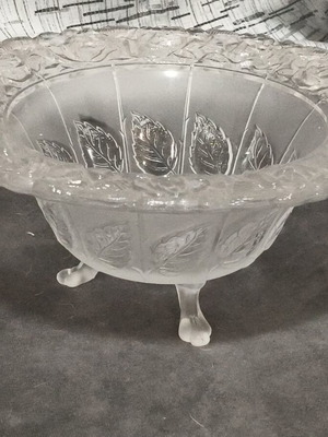 Vintage satin frosted glass fruit bowl with roses and 3 feet used