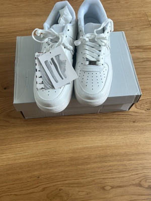 Nike Airforce1 casual shoes brand new, size 41, white