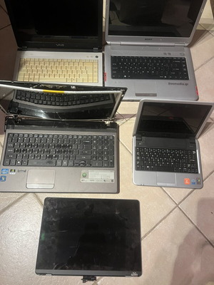 Laptop for spare parts or repair, used