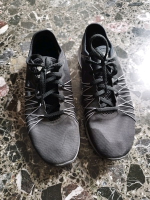 Nike Dual Fusion TR Hit γυναικεία αθλητικά μεταχειρισμένα, μέγεθος 41, μαύρα