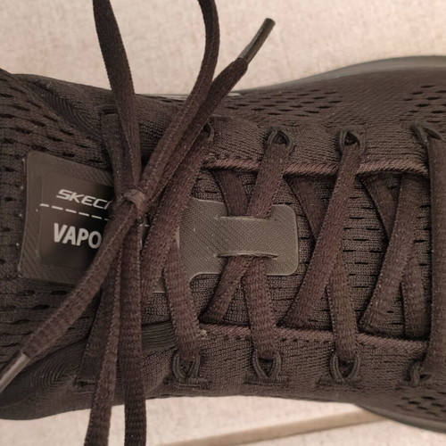 Sketchers Vapor Foam 44 Black Athletic Shoes like new
