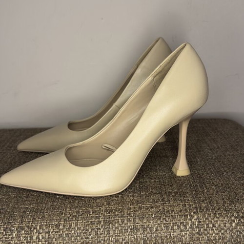 Zara pumps new, size 37, beige leather