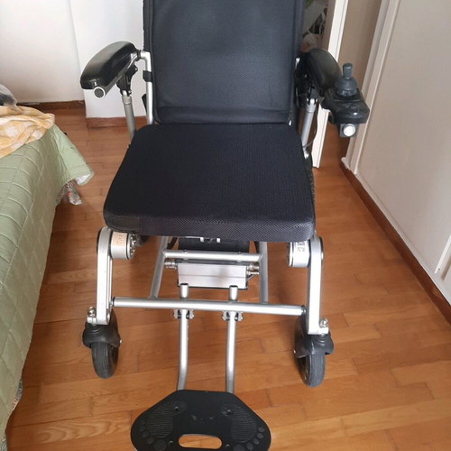 Electric wheelchair Airwheel H3TS like new, foldable with joystick