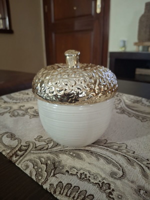 Decorative ceramic fondue pot with gold lid, like new