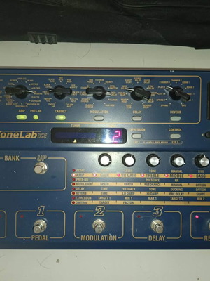 Vox Tonelab SE multi-effects pedal like new