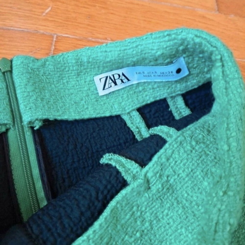 Zara green mini skirt with gold buttons, new