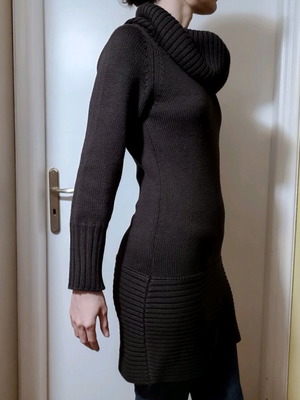 Brown knitted mini merino wool dress Calvin Klein like new S-M