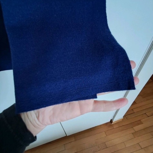 Blue scarf new 0.30 by 1.80
