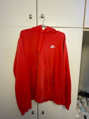 Nike ζακέτα μεταχειρισμένη, μέγεθος medium, κόκκινη
