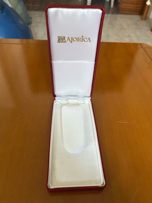 Majorica necklace case used