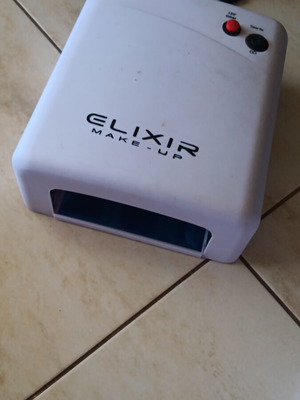 Nail lamp used Elixir Makeup