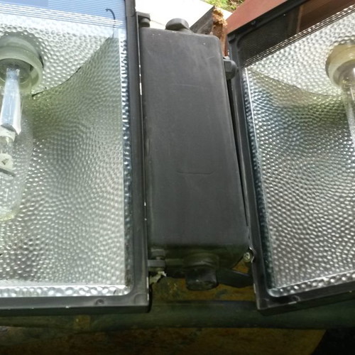 HQI floodlights used, 2x250W black and 3x150W white, waterproof