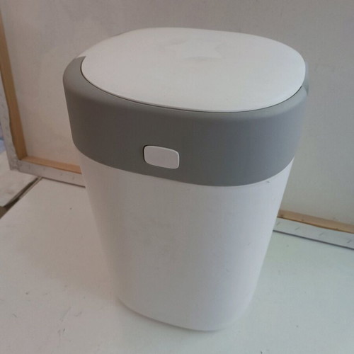 Tommee Tippee diaper disposal bin like new