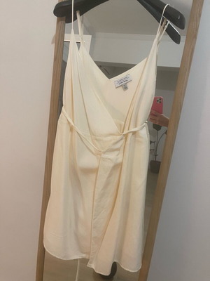 Wrap dress perfect no 38 beige